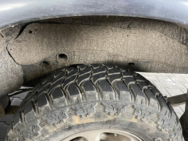 Сірий Міцубісі Л 200, об'ємом двигуна 2.5 л та пробігом 230 тис. км за 4500 $, фото 4 на Automoto.ua