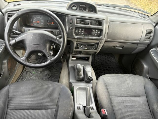 Мицубиси Л 200 2005 в Черновцах на Automoto.ua Серый Мицубиси Л 200, объемом двигателя 2.5 л и пробегом 252 тыс. км за 6823 $, фото 6 на Automoto.ua