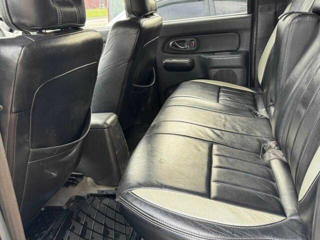 Сірий Міцубісі Л 200, об'ємом двигуна 2.5 л та пробігом 280 тис. км за 5300 $, фото 4 на Automoto.ua