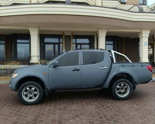 Сірий Міцубісі Л 200, об'ємом двигуна 2.48 л та пробігом 295 тис. км за 10999 $, фото 19 на Automoto.ua