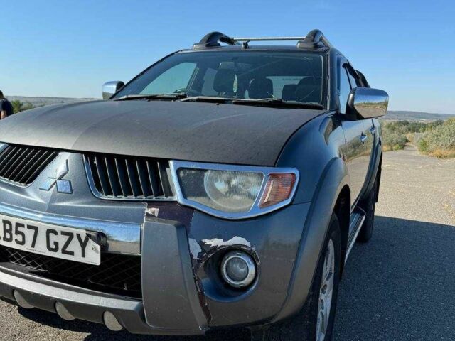 Сірий Міцубісі Л 200, об'ємом двигуна 2.5 л та пробігом 282 тис. км за 6300 $, фото 6 на Automoto.ua