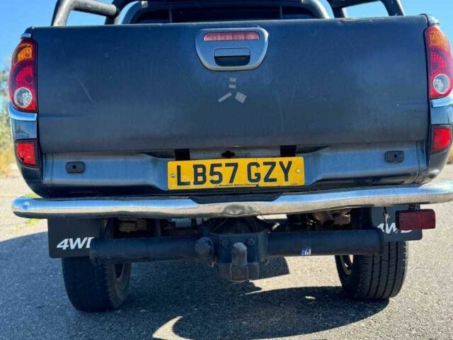 Сірий Міцубісі Л 200, об'ємом двигуна 2.5 л та пробігом 282 тис. км за 6300 $, фото 9 на Automoto.ua