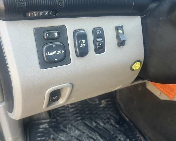 Серый Мицубиси Л 200, объемом двигателя 2.48 л и пробегом 250 тыс. км за 13500 $, фото 10 на Automoto.ua