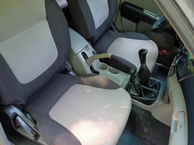 Серый Мицубиси Л 200, объемом двигателя 2.5 л и пробегом 270 тыс. км за 11800 $, фото 16 на Automoto.ua