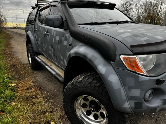 Міцубісі Л 200 2008 у Краматорске на Automoto.ua Сірий Міцубісі Л 200, об'ємом двигуна 0 л та пробігом 220 тис. км за 16410 $, фото 1 на Automoto.ua