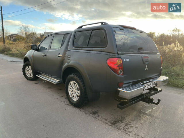 Міцубісі Л 200 2008 у Житомирі на Automoto.ua Сірий Міцубісі Л 200, об'ємом двигуна 2.48 л та пробігом 273 тис. км за 10800 $, фото 4 на Automoto.ua
