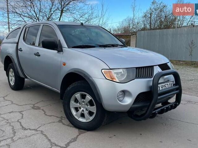 Міцубісі Л 200 2008 у Житомирі на Automoto.ua Сірий Міцубісі Л 200, об'ємом двигуна 2.48 л та пробігом 268 тис. км за 11300 $, фото 2 на Automoto.ua