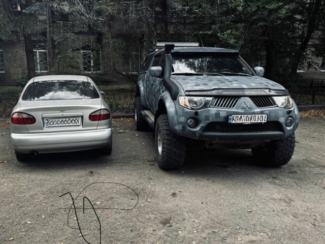 Міцубісі Л 200 2008 у Краматорске на Automoto.ua Сірий Міцубісі Л 200, об'ємом двигуна 0 л та пробігом 220 тис. км за 16410 $, фото 15 на Automoto.ua