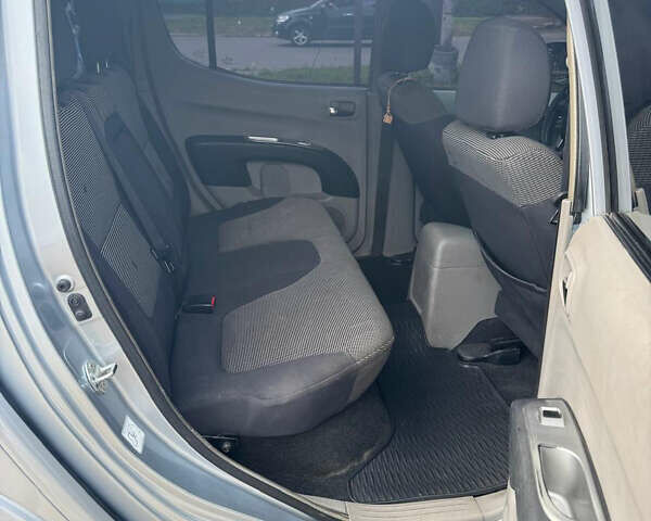 Мицубиси Л 200 2008 в Киеве на Automoto.ua Серый Мицубиси Л 200, объемом двигателя 2.4 л и пробегом 310 тыс. км за 11900 $, фото 13 на Automoto.ua