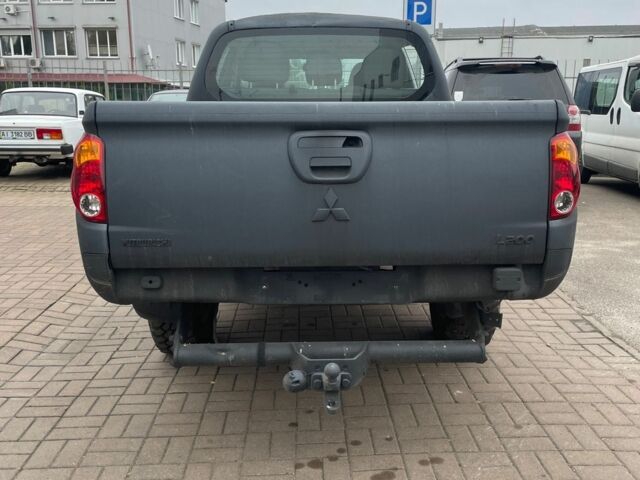 Міцубісі Л 200 2008 у Броварах на Automoto.ua Сірий Міцубісі Л 200, об'ємом двигуна 0 л та пробігом 175 тис. км за 4600 $, фото 1 на Automoto.ua