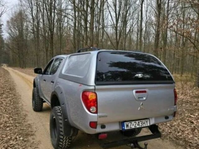 Сірий Міцубісі Л 200, об'ємом двигуна 2.5 л та пробігом 240 тис. км за 5918 $, фото 3 на Automoto.ua