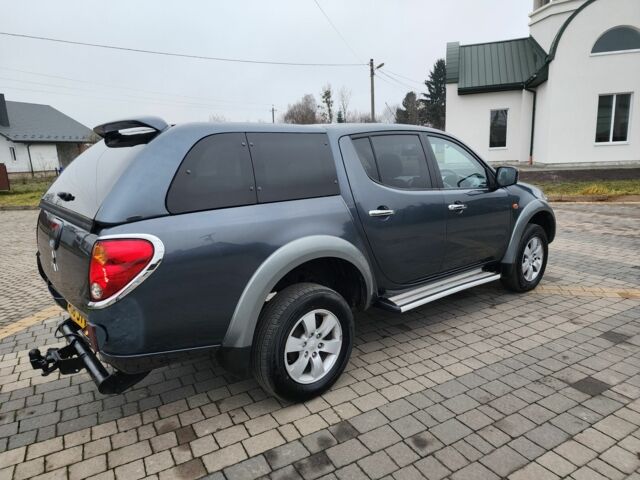 Сірий Міцубісі Л 200, об'ємом двигуна 2.5 л та пробігом 141 тис. км за 8153 $, фото 12 на Automoto.ua