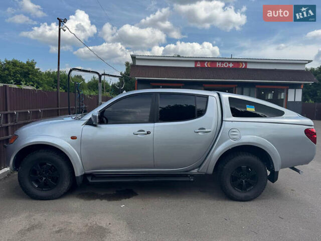 Мицубиси Л 200 2008 в Киеве на Automoto.ua Серый Мицубиси Л 200, объемом двигателя 2.4 л и пробегом 310 тыс. км за 11900 $, фото 20 на Automoto.ua