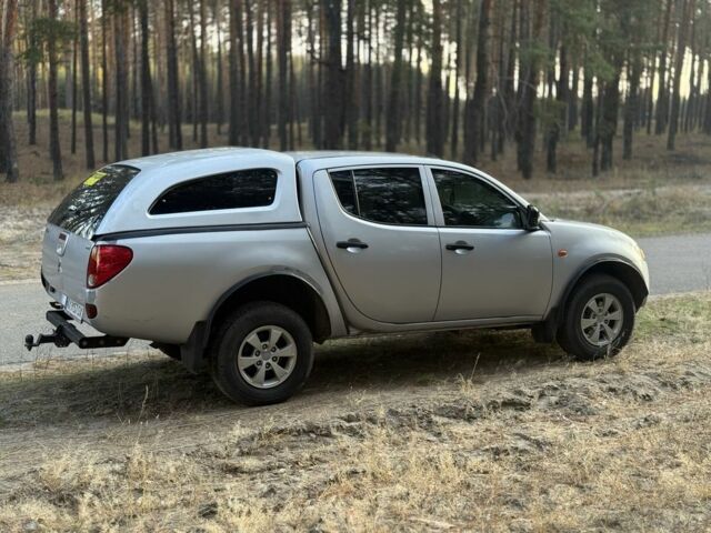 Міцубісі Л 200 2008 у Изюме на Automoto.ua Сірий Міцубісі Л 200, об'ємом двигуна 0 л та пробігом 268 тис. км за 9800 $, фото 5 на Automoto.ua