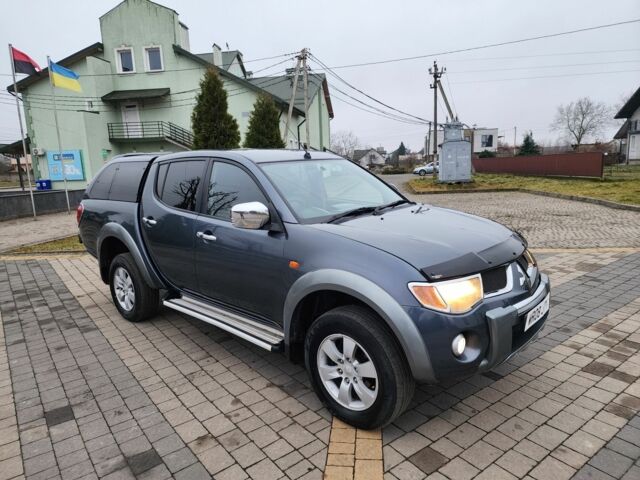 Сірий Міцубісі Л 200, об'ємом двигуна 2.5 л та пробігом 141 тис. км за 8153 $, фото 1 на Automoto.ua