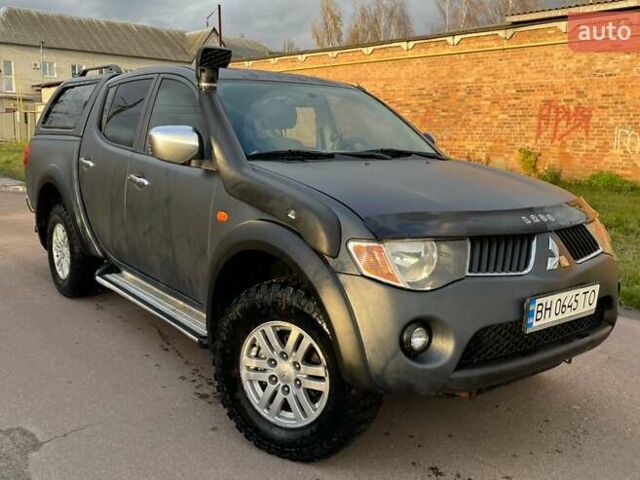 Міцубісі Л 200 2008 у Житомирі на Automoto.ua Сірий Міцубісі Л 200, об'ємом двигуна 2.48 л та пробігом 273 тис. км за 10800 $, фото 1 на Automoto.ua