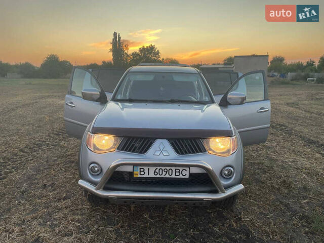 Міцубісі Л 200 2008 у Глобино на Automoto.ua Сірий Міцубісі Л 200, об'ємом двигуна 2.48 л та пробігом 113 тис. км за 15000 $, фото 18 на Automoto.ua