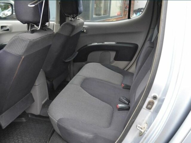 Сірий Міцубісі Л 200, об'ємом двигуна 2.5 л та пробігом 278 тис. км за 4100 $, фото 6 на Automoto.ua