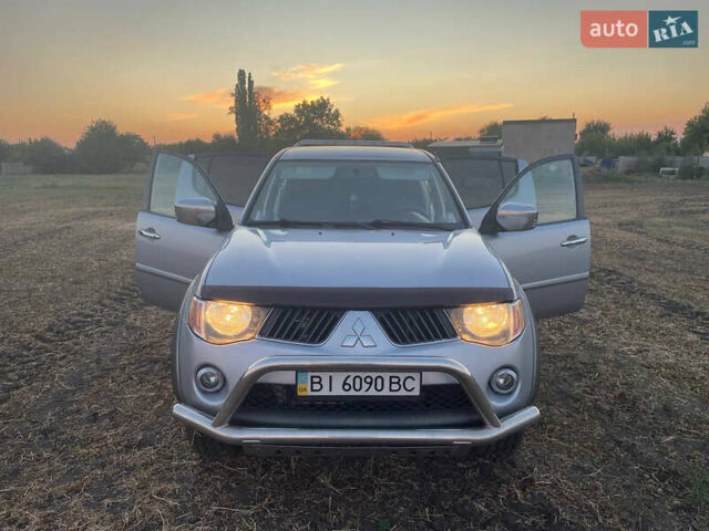 Міцубісі Л 200 2008 у Глобино на Automoto.ua Сірий Міцубісі Л 200, об'ємом двигуна 2.48 л та пробігом 113 тис. км за 15000 $, фото 15 на Automoto.ua