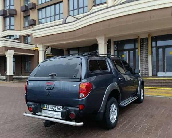 Сірий Міцубісі Л 200, об'ємом двигуна 2.5 л та пробігом 300 тис. км за 12300 $, фото 32 на Automoto.ua