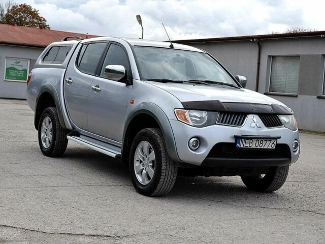 Сірий Міцубісі Л 200, об'ємом двигуна 2.5 л та пробігом 278 тис. км за 4100 $, фото 2 на Automoto.ua