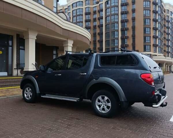 Сірий Міцубісі Л 200, об'ємом двигуна 2.5 л та пробігом 300 тис. км за 12300 $, фото 35 на Automoto.ua