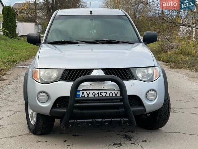 Міцубісі Л 200 2008 у Житомирі на Automoto.ua Сірий Міцубісі Л 200, об'ємом двигуна 2.48 л та пробігом 268 тис. км за 11300 $, фото 1 на Automoto.ua