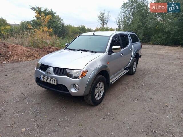 Сірий Міцубісі Л 200, об'ємом двигуна 2.48 л та пробігом 390 тис. км за 10900 $, фото 14 на Automoto.ua