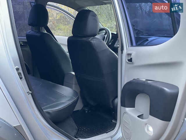 Міцубісі Л 200 2008 у Житомирі на Automoto.ua Сірий Міцубісі Л 200, об'ємом двигуна 2.48 л та пробігом 316 тис. км за 13000 $, фото 11 на Automoto.ua