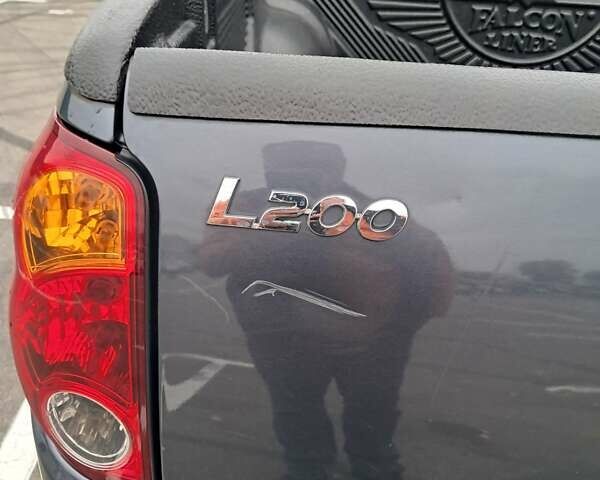 Міцубісі Л 200 2008 у Києві на Automoto.ua Сірий Міцубісі Л 200, об'ємом двигуна 2.5 л та пробігом 198 тис. км за 13000 $, фото 1 на Automoto.ua