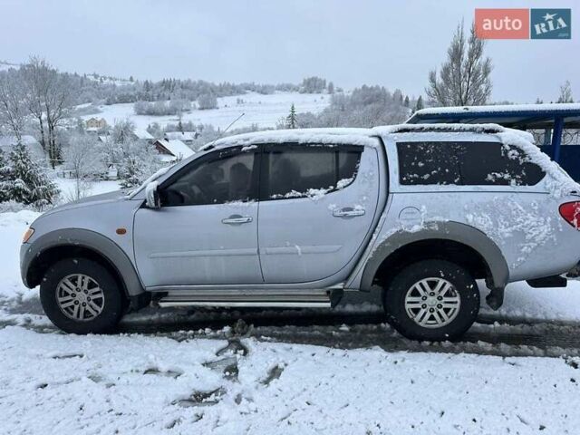 Сірий Міцубісі Л 200, об'ємом двигуна 2.5 л та пробігом 160 тис. км за 12200 $, фото 5 на Automoto.ua