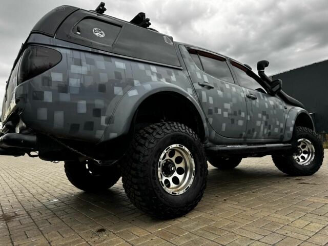 Мицубиси Л 200 2008 в Славянске на Automoto.ua Серый Мицубиси Л 200, объемом двигателя 2.5 л и пробегом 222 тыс. км за 16410 $, фото 6 на Automoto.ua