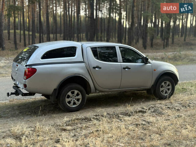 Мицубиси Л 200 2008 в Балаклее на Automoto.ua Серый Мицубиси Л 200, объемом двигателя 2.48 л и пробегом 270 тыс. км за 9800 $, фото 6 на Automoto.ua
