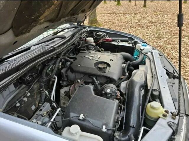 Сірий Міцубісі Л 200, об'ємом двигуна 2.5 л та пробігом 240 тис. км за 5918 $, фото 6 на Automoto.ua