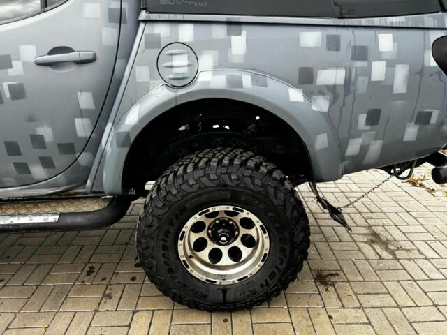 Мицубиси Л 200 2008 в Славянске на Automoto.ua Серый Мицубиси Л 200, объемом двигателя 2.5 л и пробегом 222 тыс. км за 16410 $, фото 19 на Automoto.ua