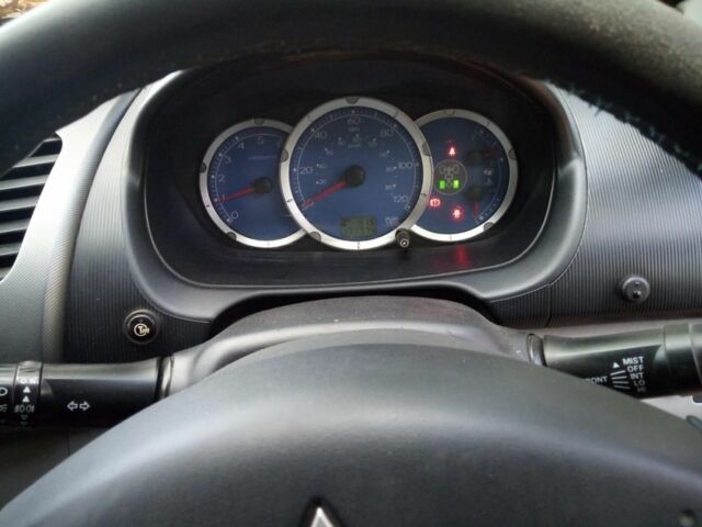 Міцубісі Л 200 2009 у Дніпро (Дніпропетровську) на Automoto.ua Сірий Міцубісі Л 200, об'ємом двигуна 2.5 л та пробігом 270 тис. км за 7500 $, фото 3 на Automoto.ua