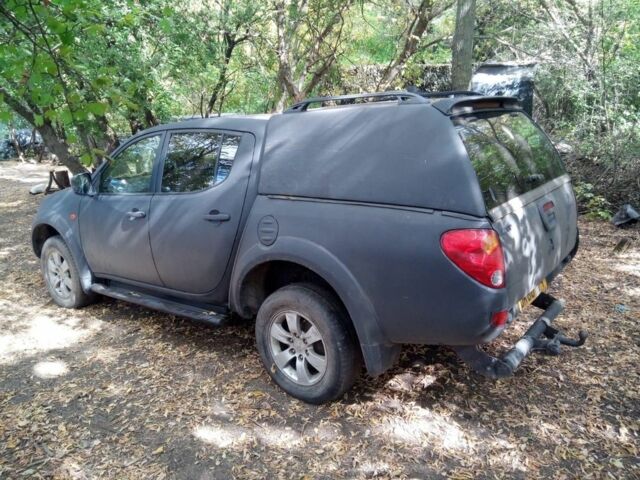 Міцубісі Л 200 2009 у Дніпро (Дніпропетровську) на Automoto.ua Сірий Міцубісі Л 200, об'ємом двигуна 2.5 л та пробігом 270 тис. км за 7500 $, фото 2 на Automoto.ua