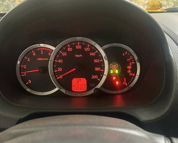 Мицубиси Л 200 2010 в Харькове на Automoto.ua Серый Мицубиси Л 200, объемом двигателя 2.48 л и пробегом 200 тыс. км за 7900 $, фото 5 на Automoto.ua