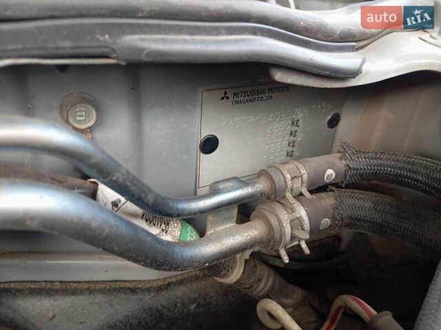 Сірий Міцубісі Л 200, об'ємом двигуна 2.48 л та пробігом 124 тис. км за 14200 $, фото 43 на Automoto.ua