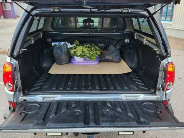 Сірий Міцубісі Л 200, об'ємом двигуна 2.5 л та пробігом 260 тис. км за 12500 $, фото 6 на Automoto.ua