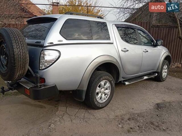 Сірий Міцубісі Л 200, об'ємом двигуна 2.48 л та пробігом 124 тис. км за 14200 $, фото 13 на Automoto.ua