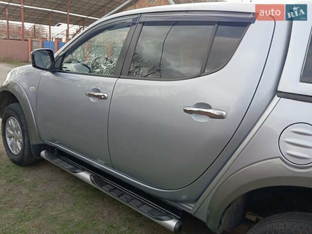 Сірий Міцубісі Л 200, об'ємом двигуна 2.48 л та пробігом 124 тис. км за 14200 $, фото 7 на Automoto.ua