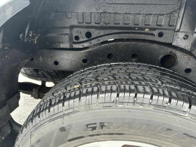 Серый Мицубиси Л 200, объемом двигателя 2.5 л и пробегом 155 тыс. км за 7888 $, фото 4 на Automoto.ua