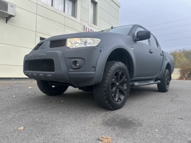 Сірий Міцубісі Л 200, об'ємом двигуна 2.5 л та пробігом 125 тис. км за 7250 $, фото 10 на Automoto.ua