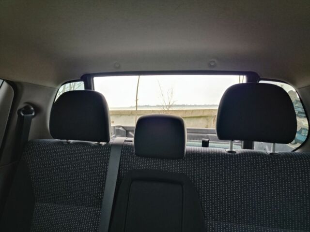 Серый Мицубиси Л 200, объемом двигателя 2.5 л и пробегом 251 тыс. км за 15500 $, фото 7 на Automoto.ua