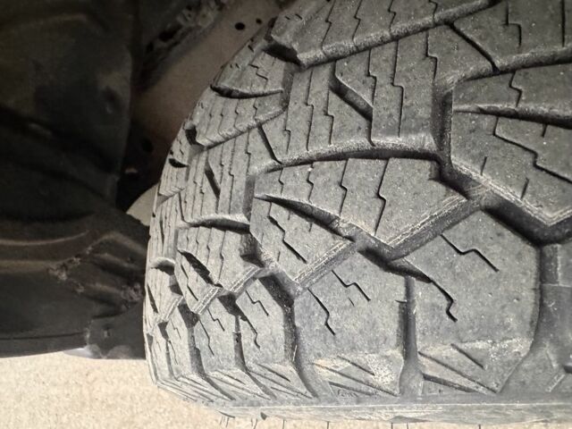 Сірий Міцубісі Л 200, об'ємом двигуна 2.5 л та пробігом 150 тис. км за 7500 $, фото 3 на Automoto.ua