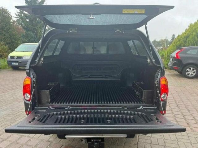 Серый Мицубиси Л 200, объемом двигателя 2.5 л и пробегом 230 тыс. км за 5000 $, фото 9 на Automoto.ua