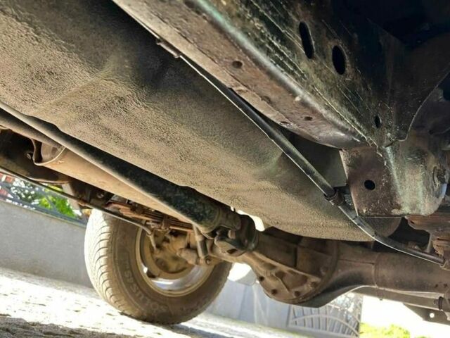 Серый Мицубиси Л 200, объемом двигателя 2.5 л и пробегом 230 тыс. км за 5000 $, фото 21 на Automoto.ua