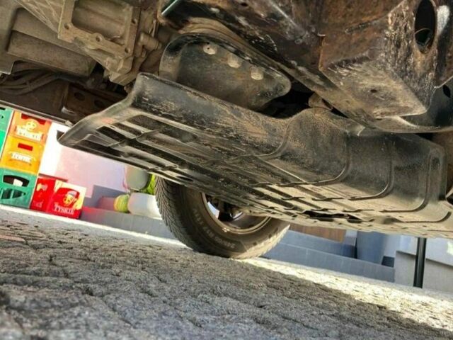 Серый Мицубиси Л 200, объемом двигателя 2.5 л и пробегом 230 тыс. км за 5000 $, фото 19 на Automoto.ua