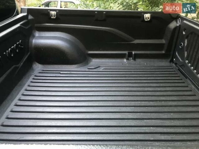 Серый Мицубиси Л 200, объемом двигателя 2.44 л и пробегом 149 тыс. км за 25000 $, фото 6 на Automoto.ua